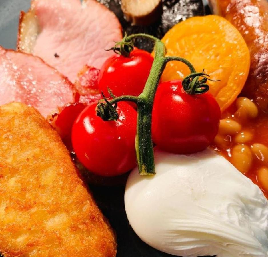 Stattons Boutique Hotel & Restaurant Портсмът Екстериор снимка