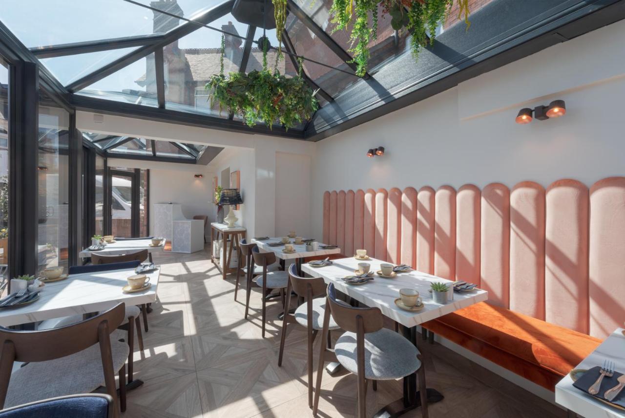 Stattons Boutique Hotel & Restaurant Портсмът Екстериор снимка